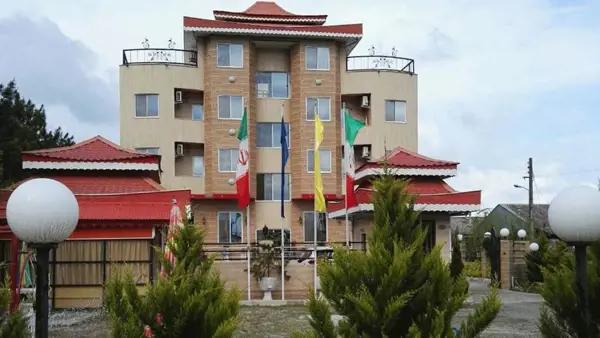 نمای بیرونی هتل پرشین بندر انزلی