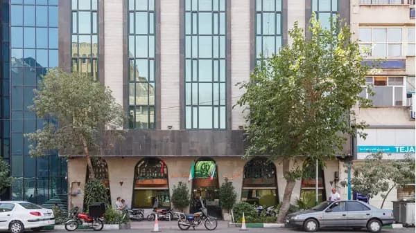 نمای بیرونی هتل امیر تهران