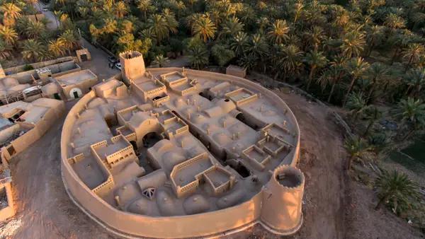 نمای بیرونی اقامتگاه بوم‌گردی بوم قلعه آریز بافق