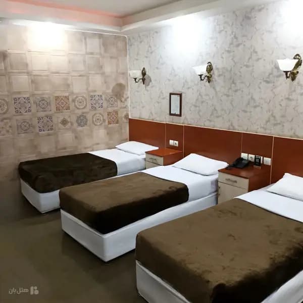 اتاق سه تخته در هتل ایران اهواز شماره 4