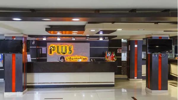Reception of Plus Apartment Hotel Qeshm