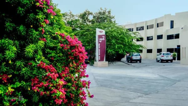 سومین نمای بیرونی از هتل گلدیس کیش