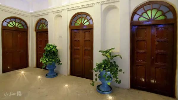 فضای داخلی اقامتگاه عمارت افضل شوشتر