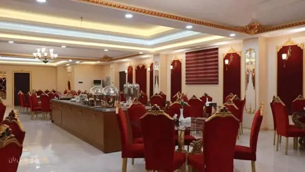 رستوران اول هتل آوان دزفول