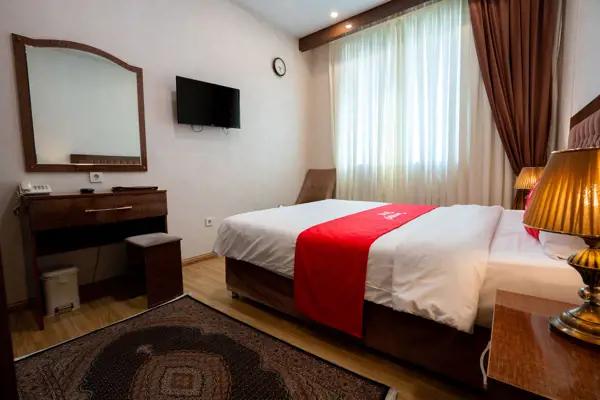 اتاق دو تخته دابل در هتل آزادی تبریز