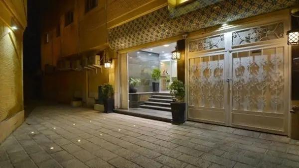منطقه بیرونی هتل حافظ شیراز