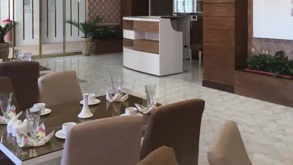 رستوران در هتل آپارتمان سینا قزوین