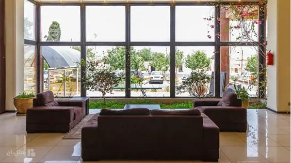 Lobby of Negarastan Hotel Kashan