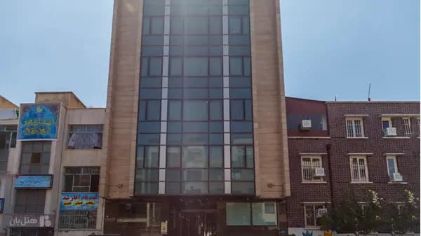 Another exterior view of Saina Hotel Tehran