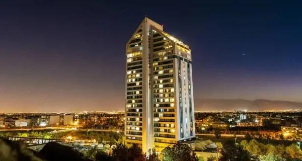 نمای بیرونی هتل چمران شیراز