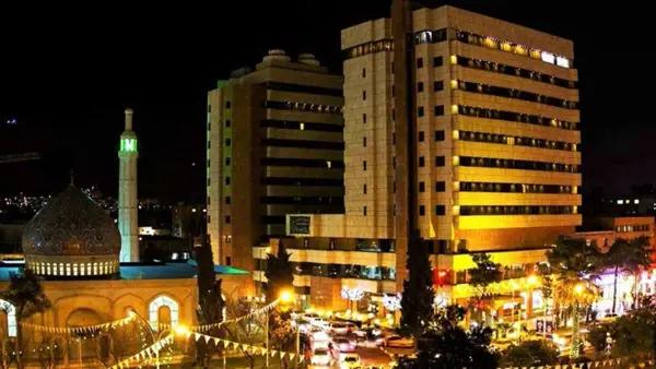 نمای بیرونی هتل پارس شیراز