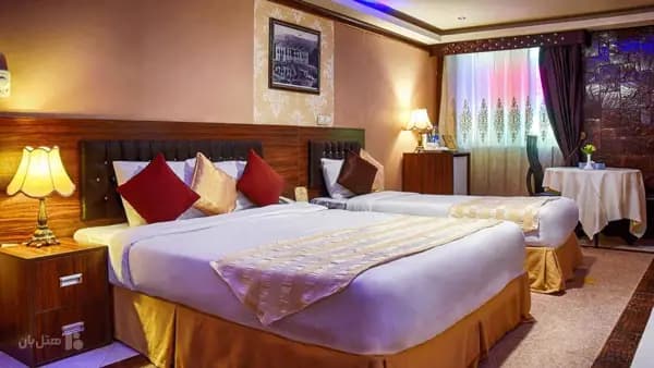 اتاق سه تخته هتل کریم خان شیراز