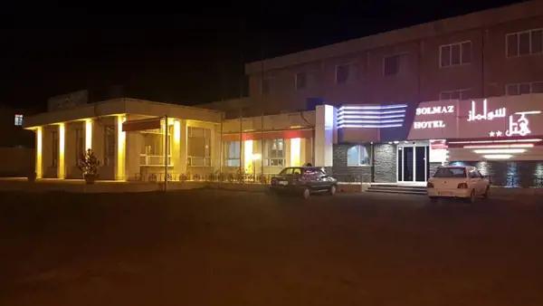 نمای بیرونی هتل سولماز میانه