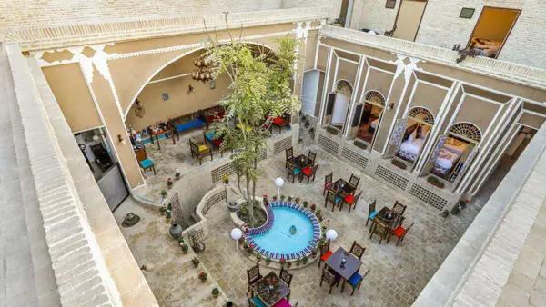 فضای داخلی اقامتگاه ترنج سبز یزد
