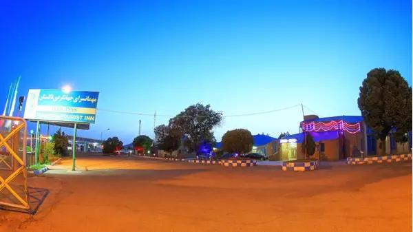 نمای بیرونی مهمانسرای جهانگردی تاکستان