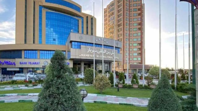 نمای خارجی هتل بین المللی شهریار تبریز