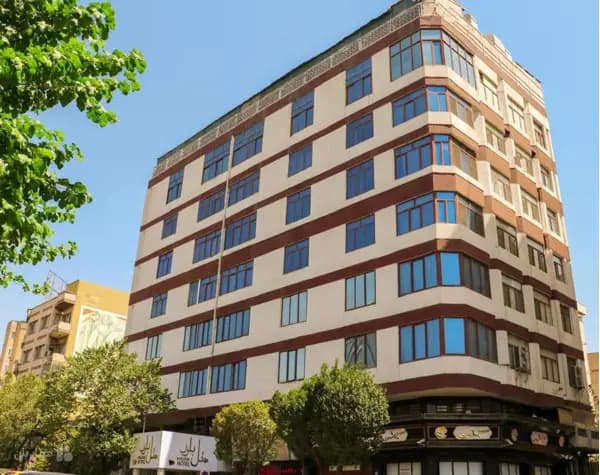 نمای بیرونی هتل بلور تهران