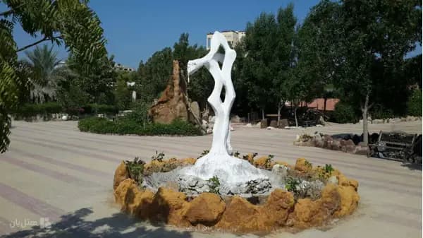 محوطه بیرونی هتل گاردنیا کیش