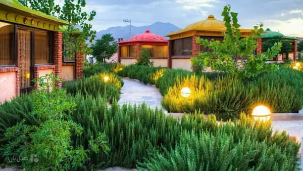 Outdoor space of Khorshid Ardehal Hotel Kashan