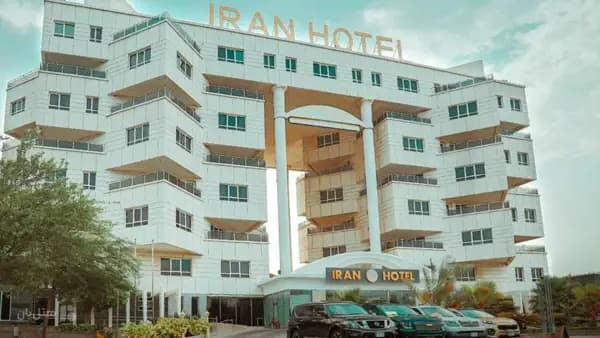 نمای بیرونی هتل ایران کیش