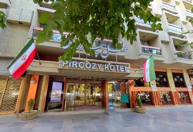 هتل پیروزی