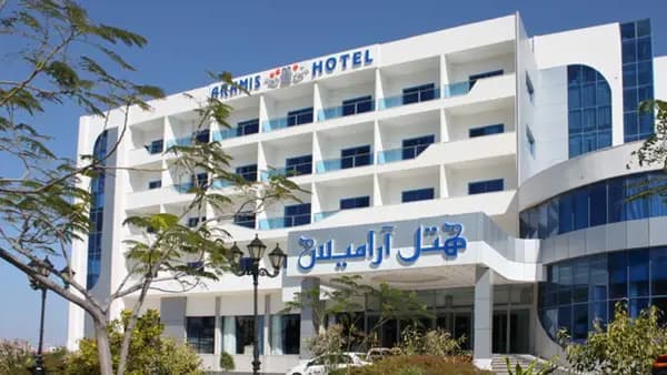 Exterior view of Aramis Hotel Kish