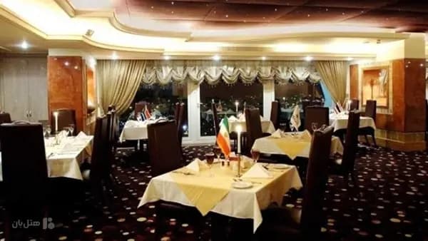 رستوران هتل مرمر قزوین