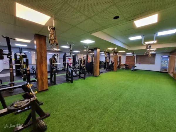 سالن بدنسازی هتل تهرانی یزد