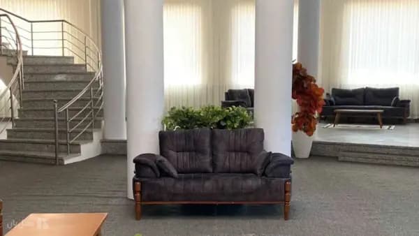 نمای سوم از لابی هتل پیام زنجان
