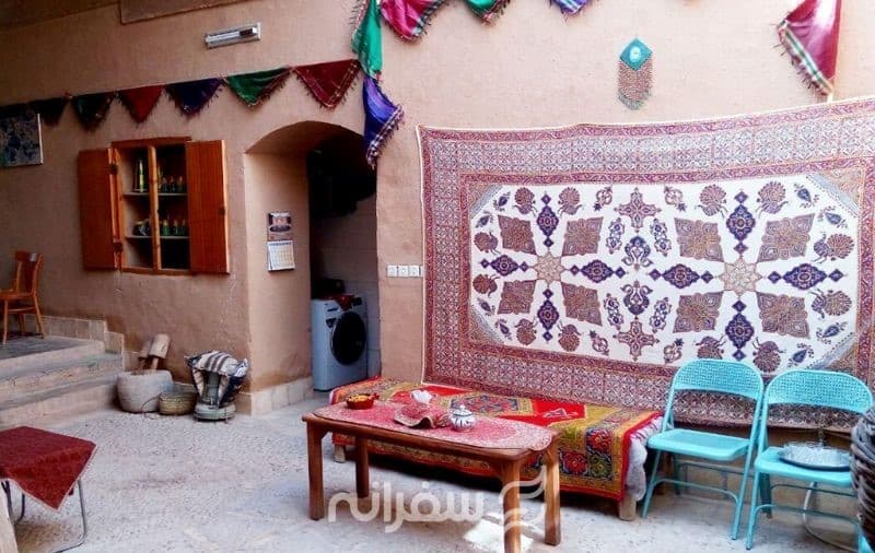 اقامتگاه بومگردی نار تی تی تفت
