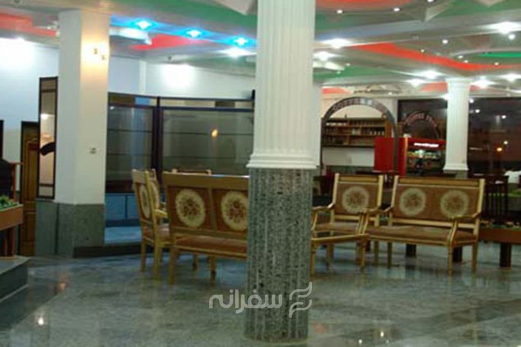 هتل بهجت میبد