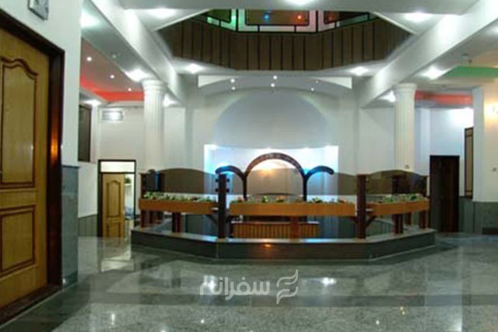هتل بهجت میبد