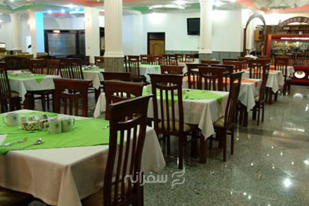 هتل بهجت میبد