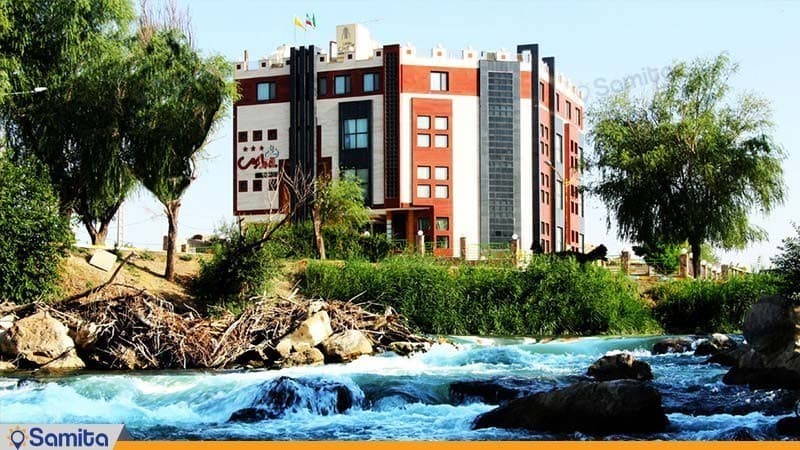 نمای ساختمان هتل ساحلی پردیس مبارکه