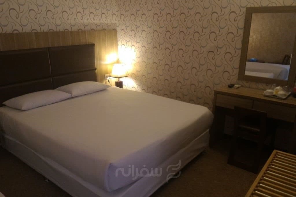 Hotel valiasr Tehran