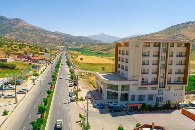 هتل داوینکو بانه