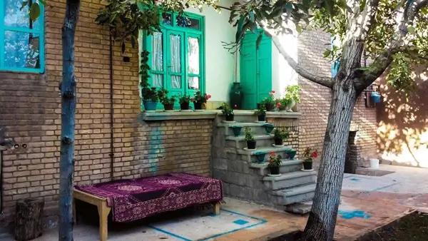 تصویر فضای داخلی اقامتگاه بومگردی خانه جواهری فضای داخلی سنتی در اقامتگاه بومگردی خانه جواهری