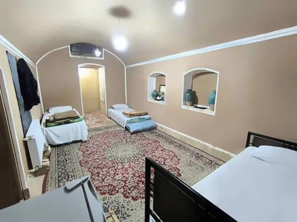 تصویر محیط آرام اتاقهای اقامتگاه بومگردی مهران محیط آرام اتاقهای اقامتگاه بومگردی مهران یزد