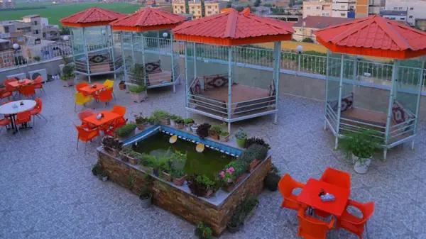 تصویر فضای بیرونی هتل نگارستان علی آباد کتول فضای بیرونی هتل نگارستان علی آباد کتول