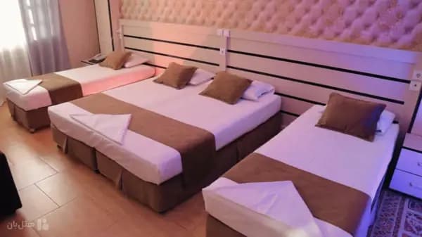 تصویر اتاق چهار تخته هتل سپاهان اصفهان اتاق چهار تخته در هتل سپاهان اصفهان