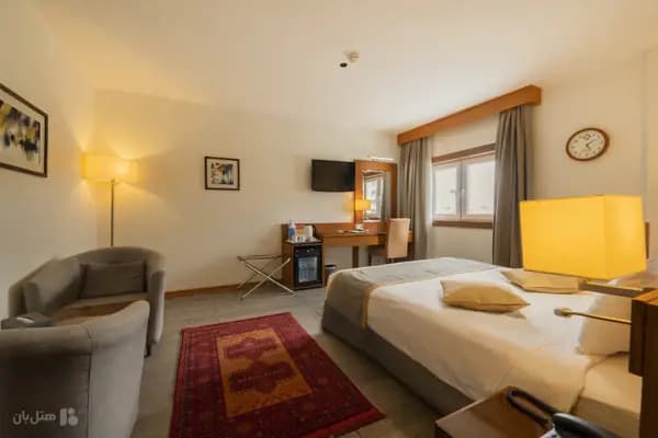 تصویر اتاق دو تخته دابل رو به کوه هتل الیزه شیراز اتاق دو تخته دابل رو به کوه هتل الیزه شیراز