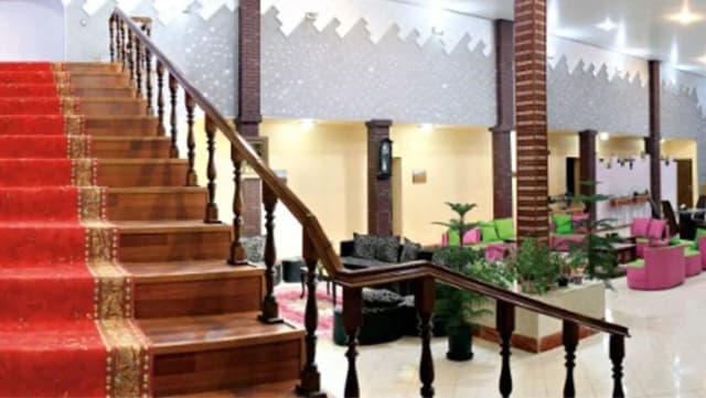 ساختمان هتل پرنیان خلخال