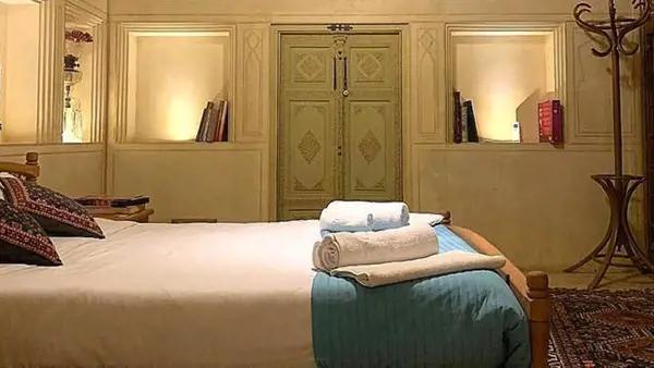 تصویر اتاق دو تخته دابل ۳ در اقامتگاه خانه شیرازی شیراز اتاق دو تخته دابل در اقامتگاه خانه شیرازی شیراز