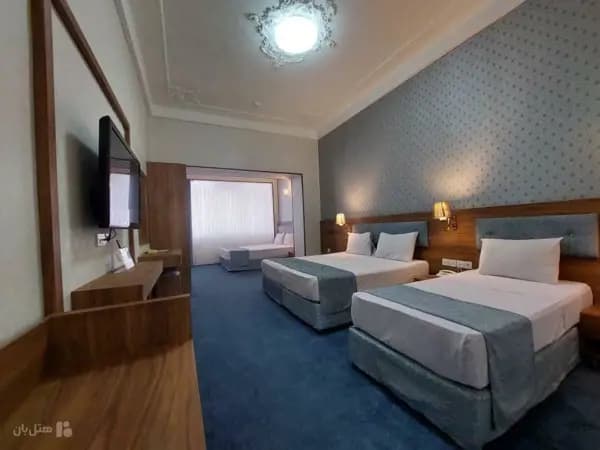 تصویر اتاق چهار تخته هتل پارسیان بوعلی همدان اتاق چهار تخته در ساختمان اصلی هتل پارسیان بوعلی