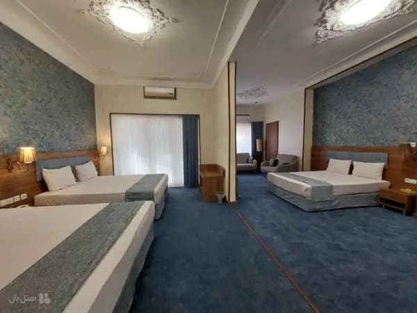 تصویر سوئیت چهار تخته هتل پارسیان بوعلی همدان سوئیت چهار تخته فرست کلس هتل پارسیان بوعلی