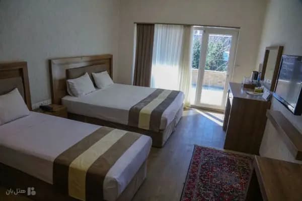 تصویر اتاق سه تخته هتل پارسیان بوعلی همدان اتاق سه تخته در ساختمان اصلی هتل پارسیان بوعلی