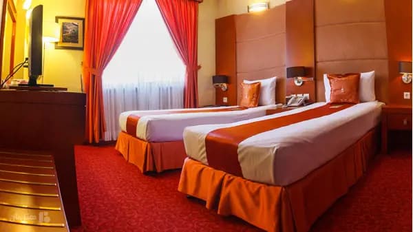 تصویر اتاق دو تخته تویین هتل توس مشهد اتاق دو تخته تویین در هتل توس مشهد