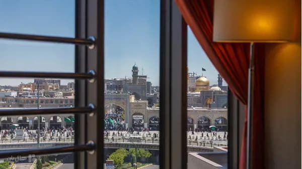 تصویر نمای رو به حرم هتل توس مشهد نمای رو به حرم از هتل توس مشهد