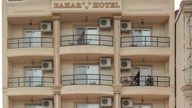 نمای بیرونی هتل بهار رودسر