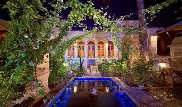 تصویر فضای داخلی اقامتگاه سنتی بهروزی قزوین فضای داخلی اقامتگاه سنتی بهروزی قزوین